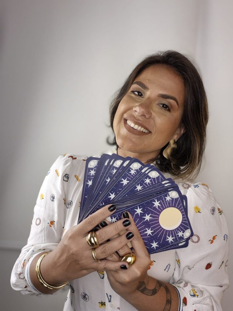 Fernanda Ferreira - Veranah Alma | Tarot Terapêutico e Registros Akáshicos
