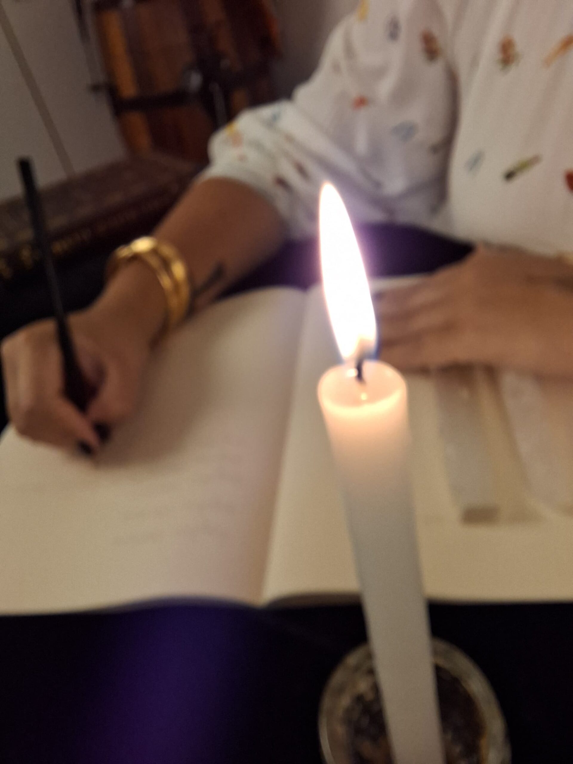 Tarot Terapêutico e Registros Akáshicos – símbolo de consciência, acolhimento e autoconhecimento profundo na Veranah Alma